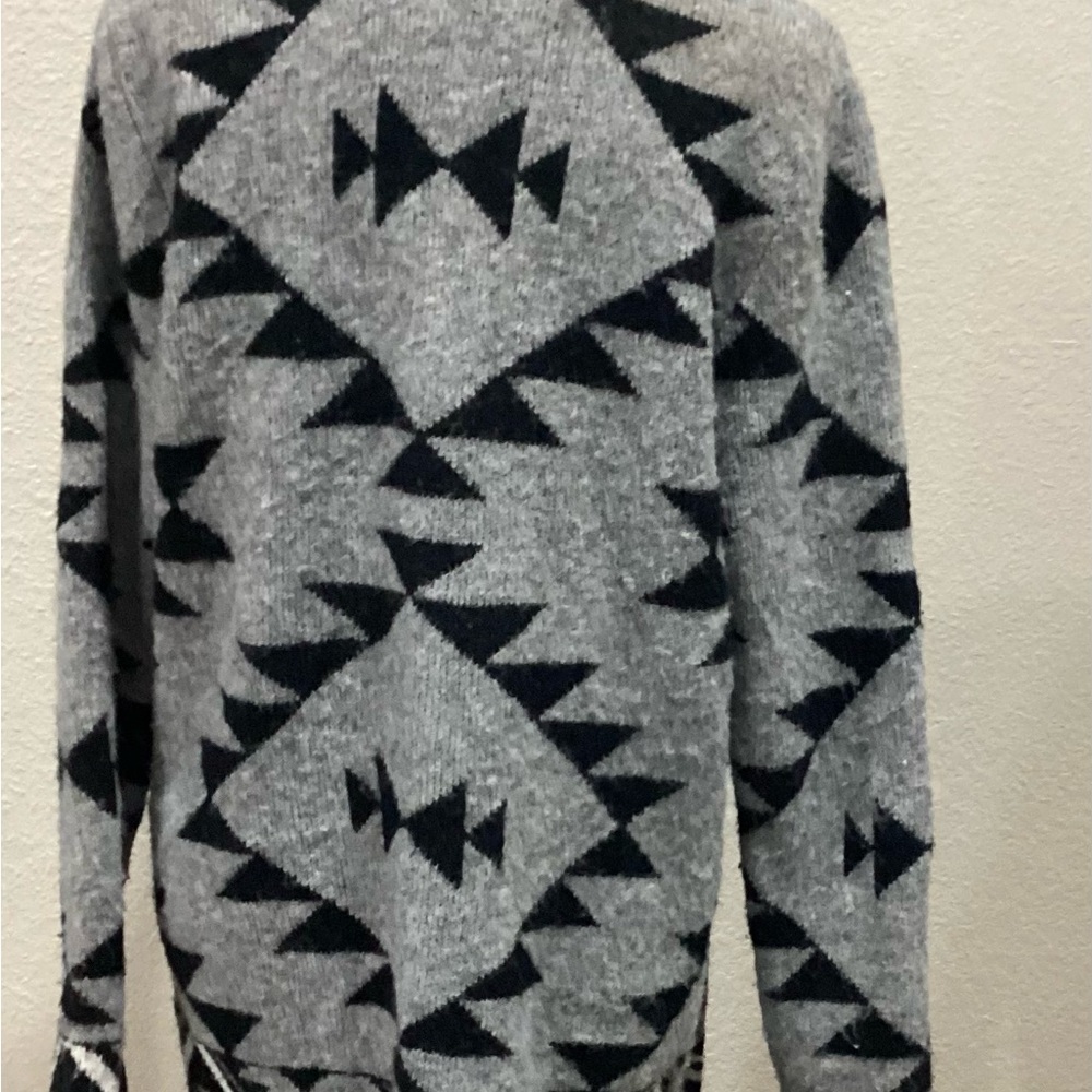 Frye Women's Open Front Knit Cozy Comfy Cardigan in Gray and Black - Picture 6 of 8